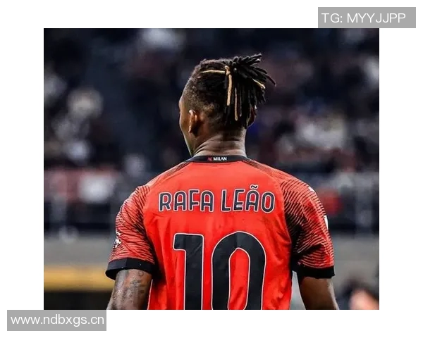 莱奥替补表现失常两度错失良机遭球迷怒斥