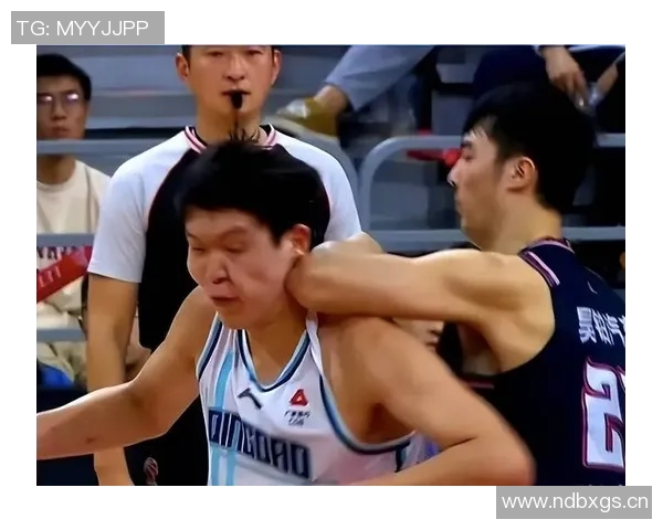 杨瀚森谈球队增重要求：我自然发展觉得自己挺好