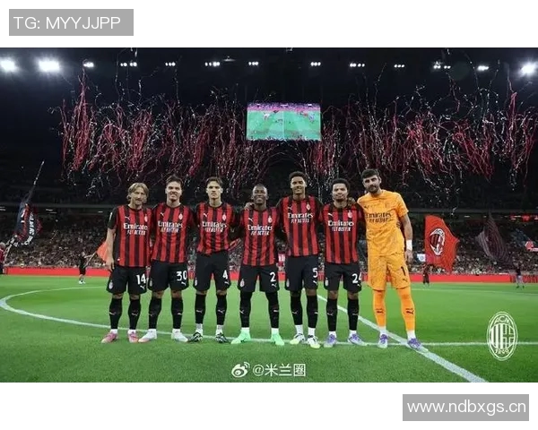 米兰2526赛季全家福揭晓阿莱格里与莫德里奇同框引发热议 米兰2526赛季全家福揭晓阿莱格里与莫德里奇同框引发热议