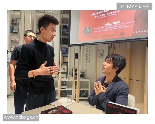 张佳玮解析马刺战术文班拿防守篮板后迅速推进全队快攻策略 张佳玮解析马刺战术文班拿防守篮板后迅速推进全队快攻策略