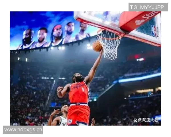 半场战报哈登火力全开贡献20分小卡紧随其后快船领先勇士3分