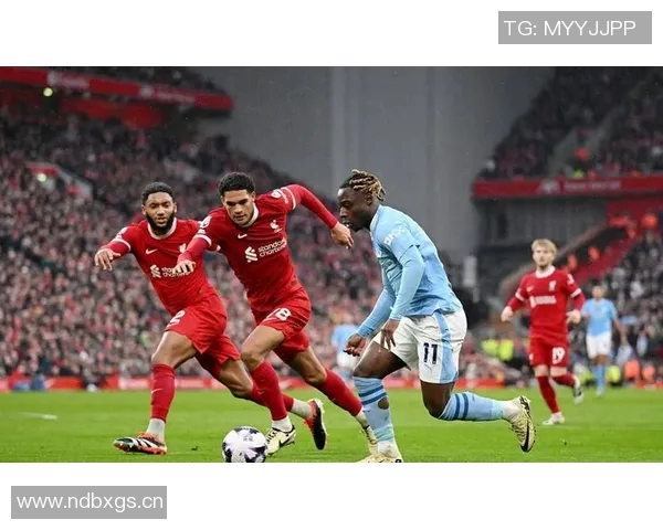 凯恩与宽萨室内训练状态不明出战威尔士之战存疑 凯恩与宽萨室内训练状态不明出战威尔士之战存疑