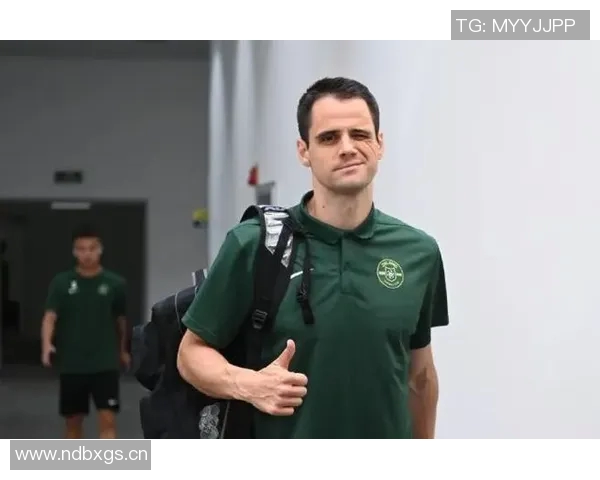 弗兰克赞扬特尔的出色位置感与出色串联能力