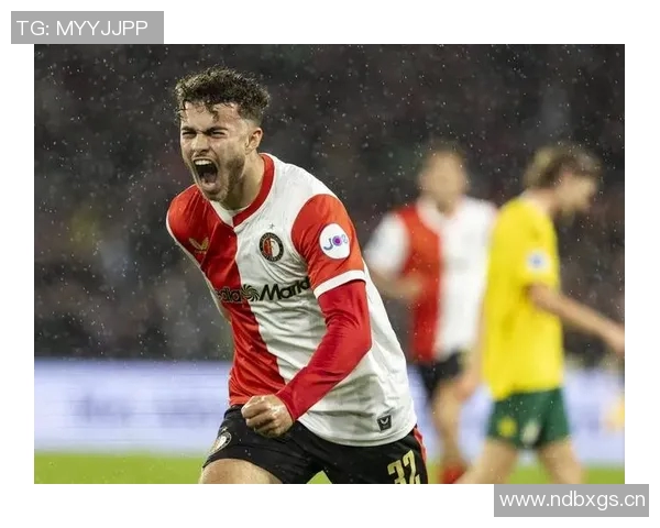 范佩西执教费耶诺德表现出色上田绮世11场狂轰13球助力球队领跑荷甲 范佩西执教费耶诺德表现出色上田绮世11场狂轰13球助力球队领跑荷甲