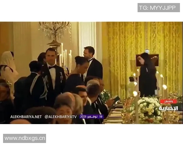 C罗身着西装出席白宫晚宴与美国防长亲密合影引发热议