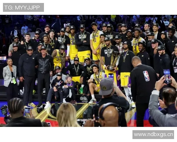 湖人队五年前今日庆祝夺得队史第17冠的辉煌时刻回顾