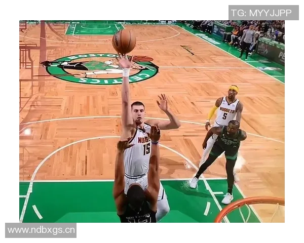 奎因昨日表现抢眼贡献12分8板7助4断小乔丹鼓励他勇敢接受采访表扬 奎因昨日表现抢眼贡献12分8板7助4断小乔丹鼓励他勇敢接受采访表扬