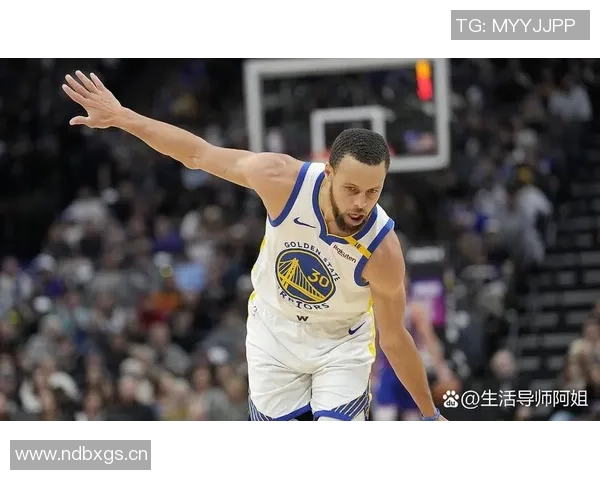 库里因感冒症状加重未随队前往萨克拉门托参加比赛 库里因感冒症状加重未随队前往萨克拉门托参加比赛