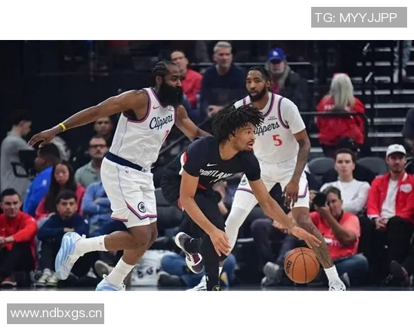 双爹战术的隐忧若卢指导继续重用哈登与伦纳德快船恐难逆袭成功