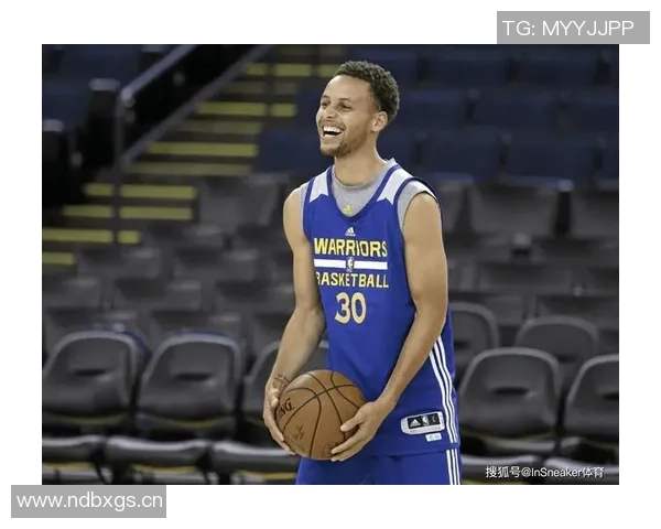 库里谈赛季开局的疯狂与挑战感受脖子被抓的平淡心态 库里谈赛季开局的疯狂与挑战感受脖子被抓的平淡心态