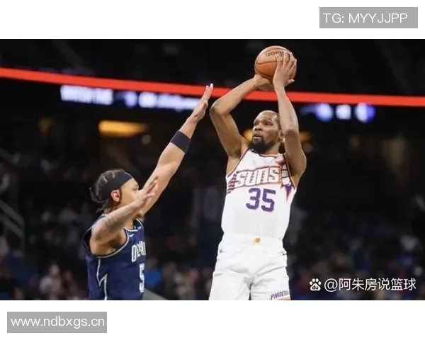 罗威替补表现出色四投全中贡献八分八板一断一帽正负值全队唯一正值