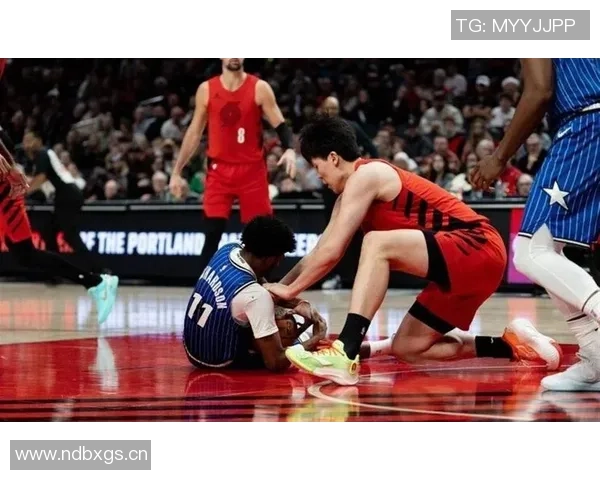 双标现象引发热议斯普利特对夏普和杨瀚森表现的双重标准分析