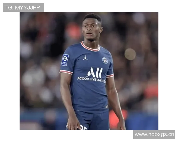 努诺门德斯伤愈复出巴黎官方发布训练照片展现积极状态