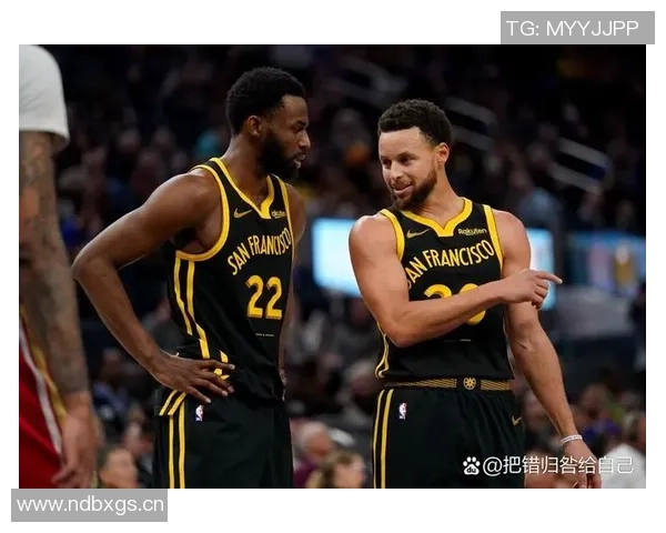 库里赞维金斯为勇士队传奇他的微笑传递团队精神与友谊