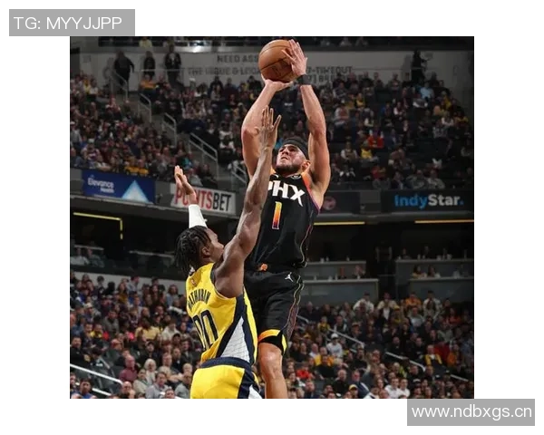 布克:外界认为我安静但在赛场上我会积极发声并努力表达正确观点 布克:外界认为我安静但在赛场上我会积极发声并努力表达正确观点